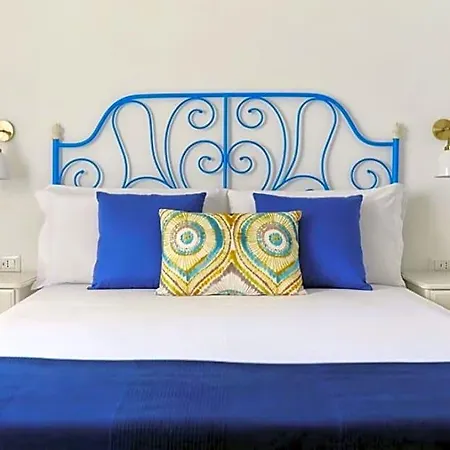 Volver Bed & Breakfast 3*